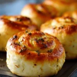 Garlicky Keto Rolls First Image